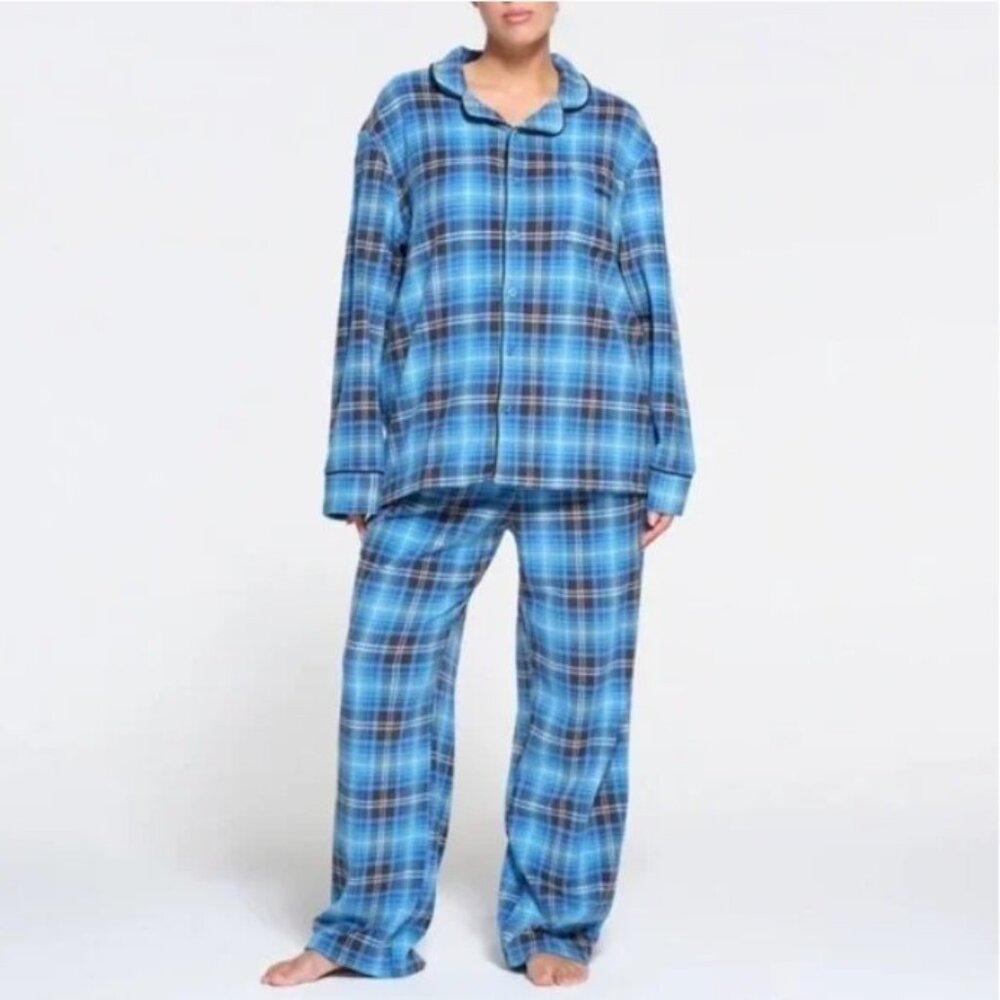 NWT SKIMS Fleece Sleep Unisex Sleep Set Blue Plaid